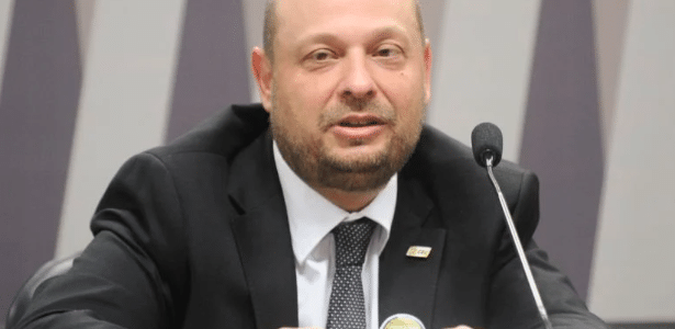 INSS prevê bloqueio de bens para devolver recursos de fraude a aposentados