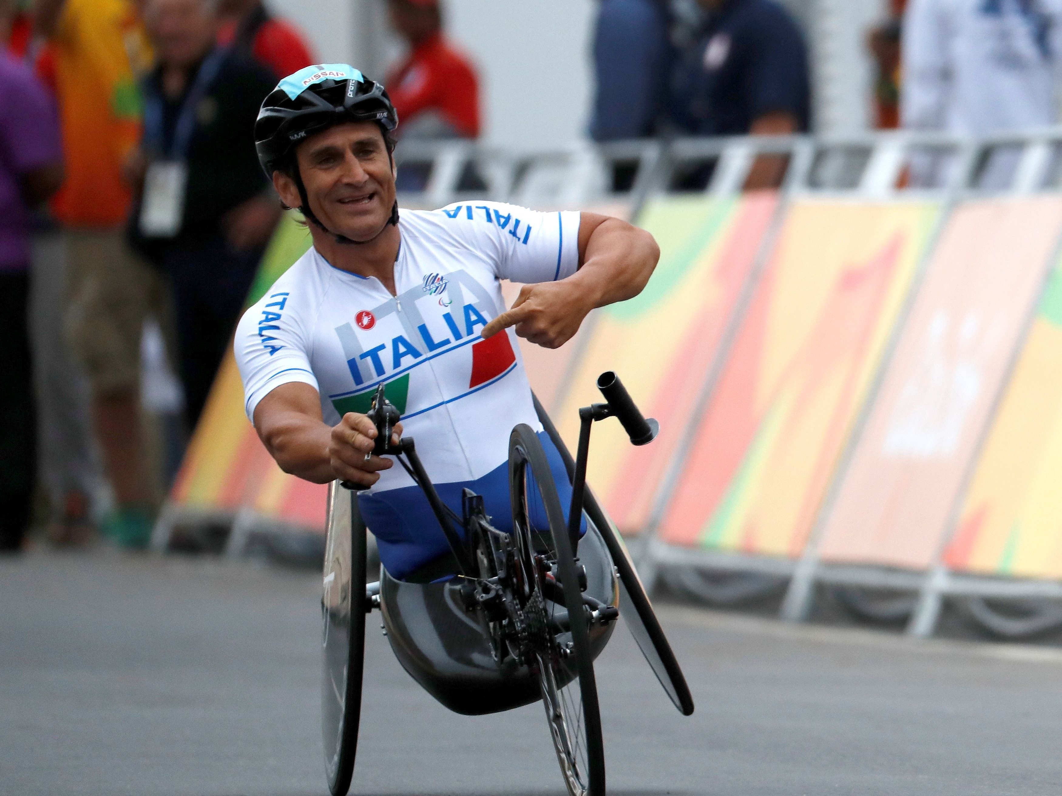 Luto no Esporte: A História de Superação de Alex Zanardi, Uma Lenda Inesquecível