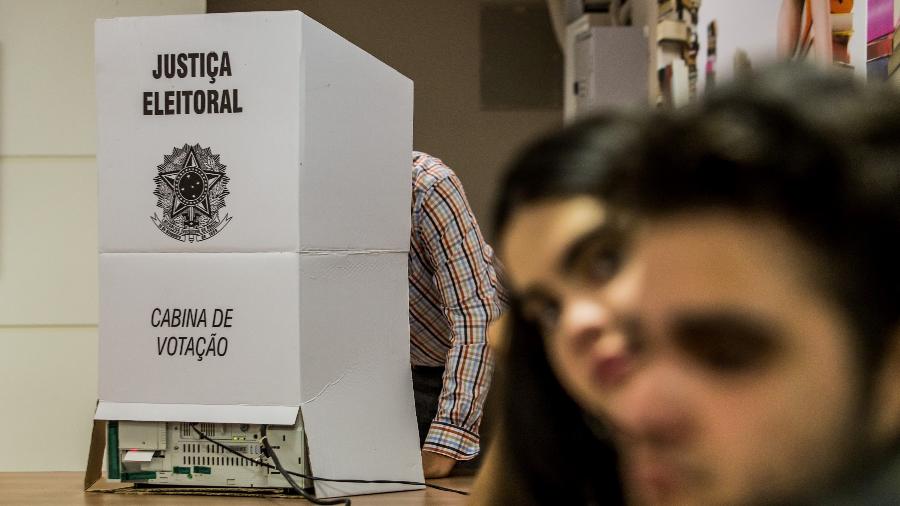 Locais de votação ficarão abertos das 8h às 17 horas, pelo horário de Brasília, em todo o Brasil - Getty Images