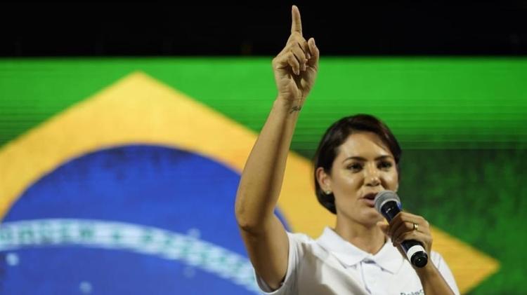 Michelle Bolsonaro vai abrir o ato com uma oração