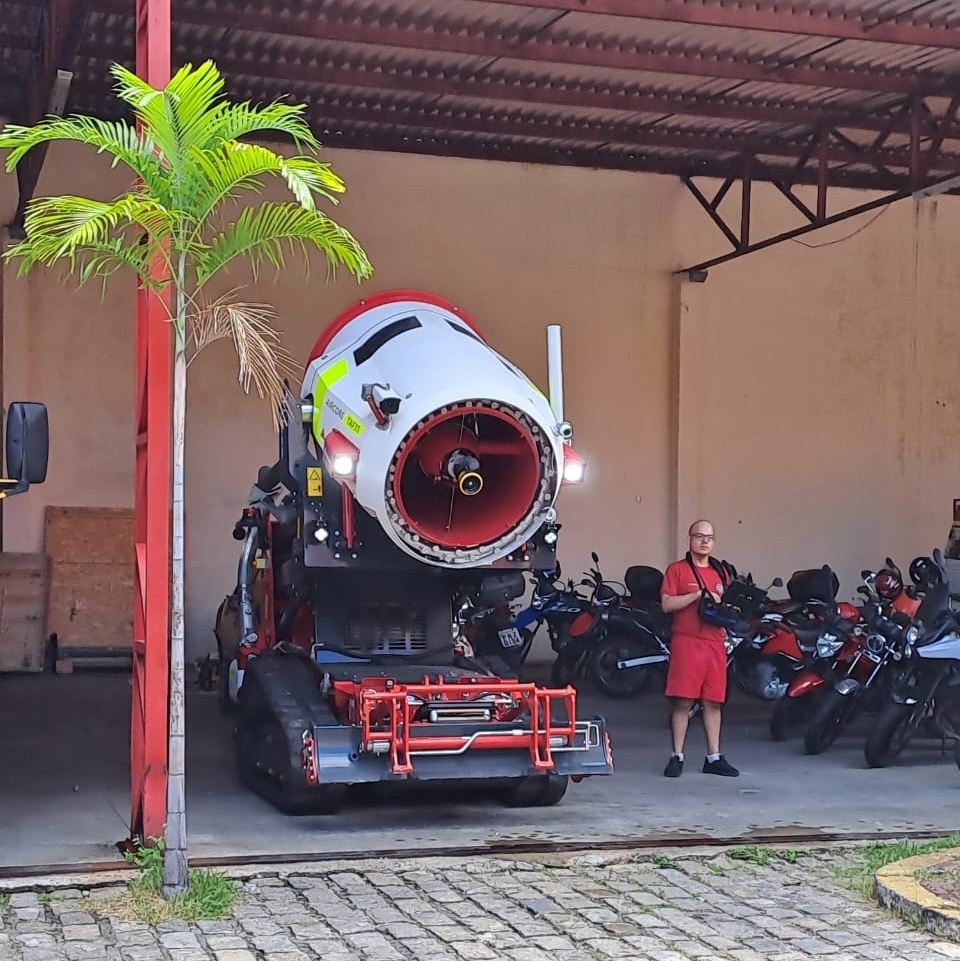 Bombeiro explica como evitar acidentes com eletricidade durante uso do  secador de cabelo após morte de médica na BA, Bahia