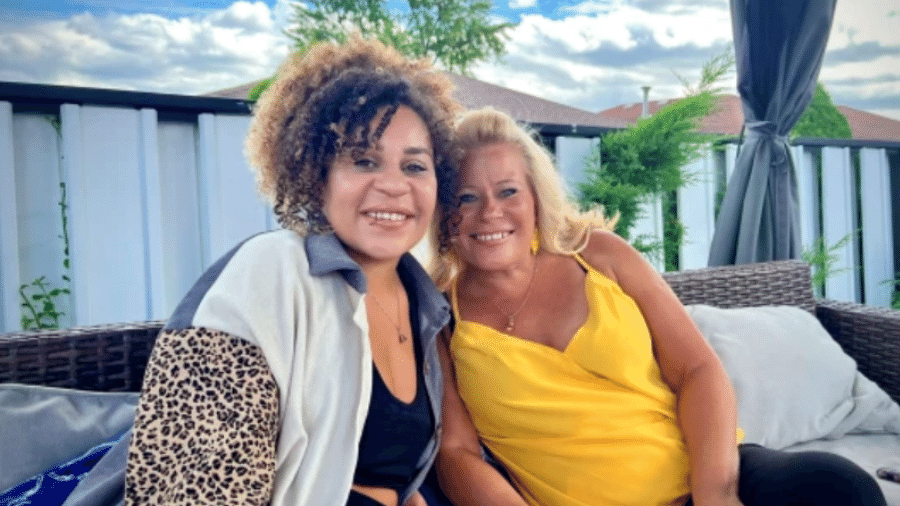 Laura McLean e sua mãe, Janine, se reencontraram após três décadas - Arquivo pessoal