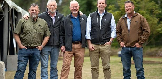 Chefe vende empresa e dá R$ 2,3 milhões de presente para cada funcionário