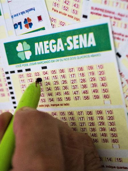 Mega-Sena: aposta única ganha prêmio de R$ 11,9 milhões; veja números  sorteados