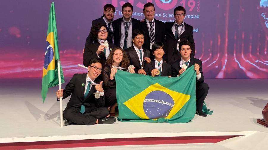 Delegação brasileira na 16ª Olimpíada Internacional Júnior de Ciências, no Catar - Divulgação