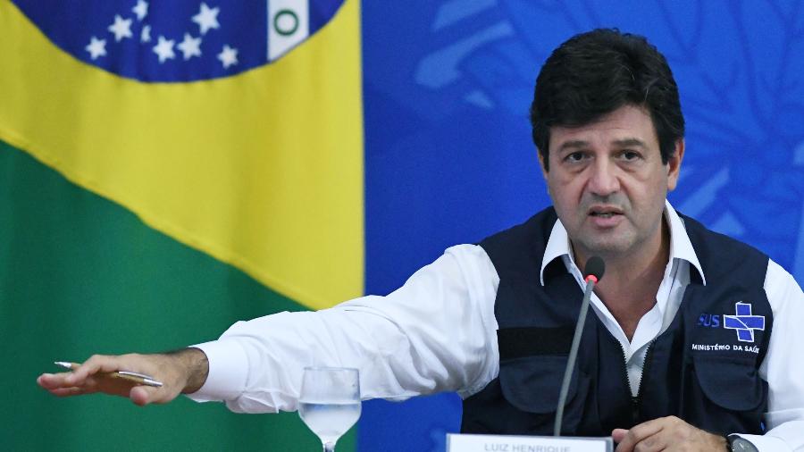 O ministro da Saúde, Luiz Henrique Mandetta, durante entrevista coletiva sobre as medidas do governo para o combate do novo coronavírus no Brasil - EDU ANDRADE/FATOPRESS/ESTADÃO CONTEÚDO