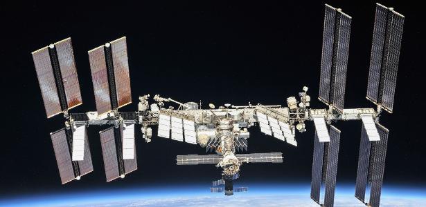 The ISS performs an emergency avoidance maneuver with a Russian rocket