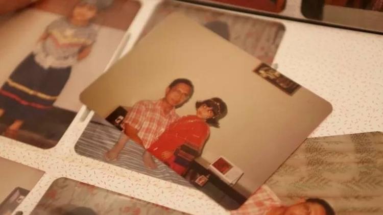 Photos of Shagufta Ahmed and her father in the family album: "My father was my world" - Reproduction/BBC - Reproduction/BBC
