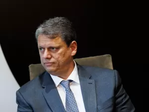 Tarcisio nega que vá deixar o Republicanos e ir para o PL