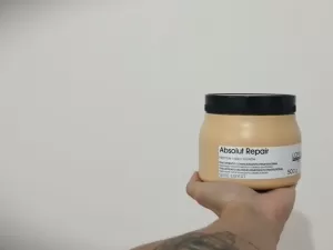 Máscara reparadora L'Oréal Professional vale R$ 200? Veja nosso teste