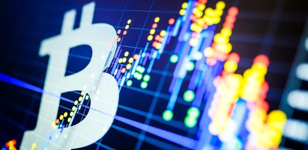 Bitcoin hoje: moeda valoriza 419%; vale o investimento?