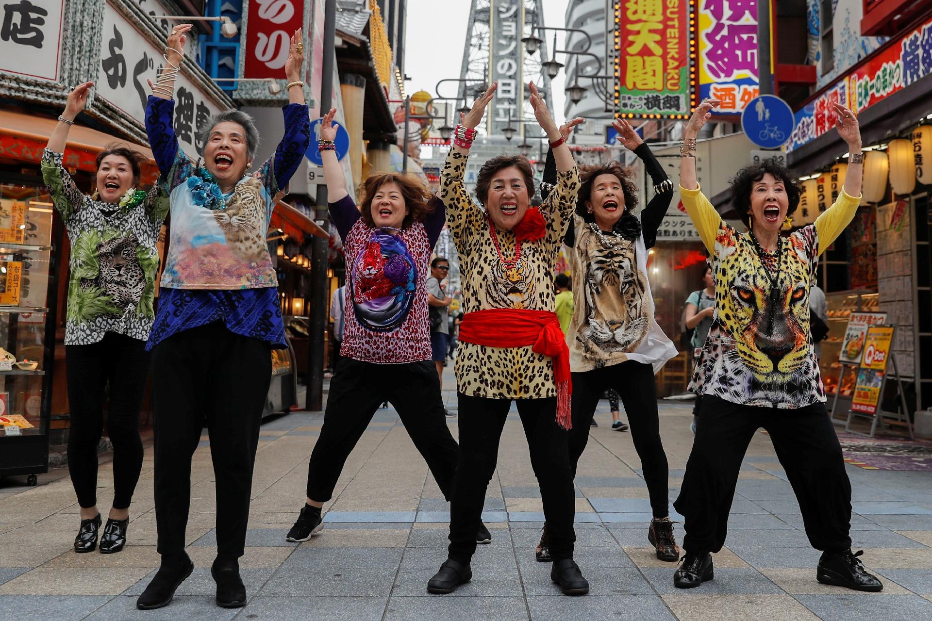 Vovozinhas Japonesas Lancam Video Com Funk De Boas Vindas Ao G20 Noticias Bol ¿openings de animes o canciones japonesas para una coreografia de xv anos? bol uol
