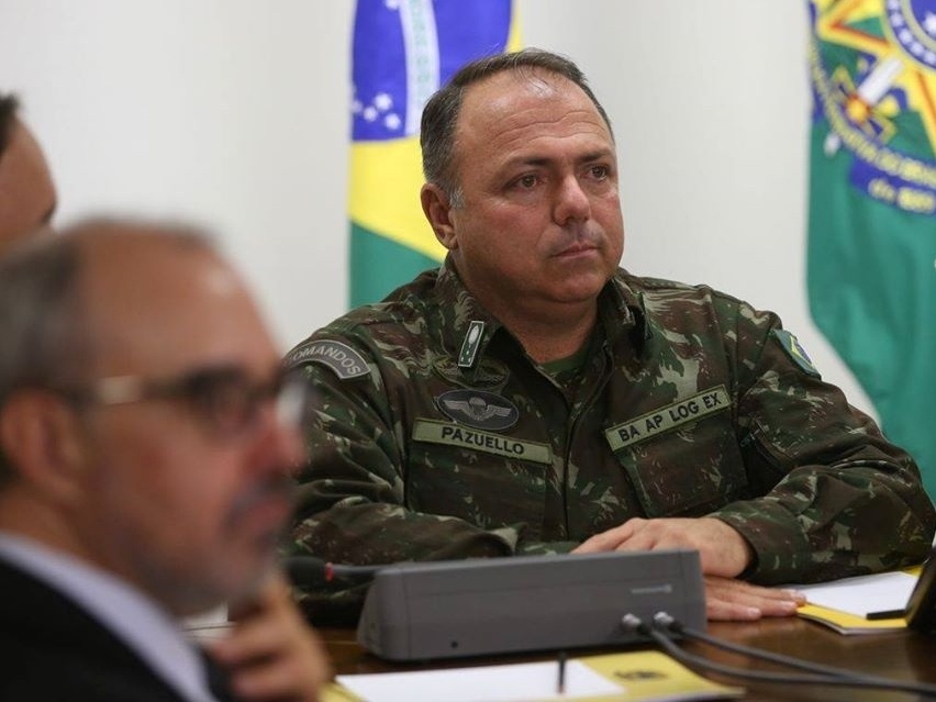 Constituição e tradição militar barram promoção de Pazuello no Exército