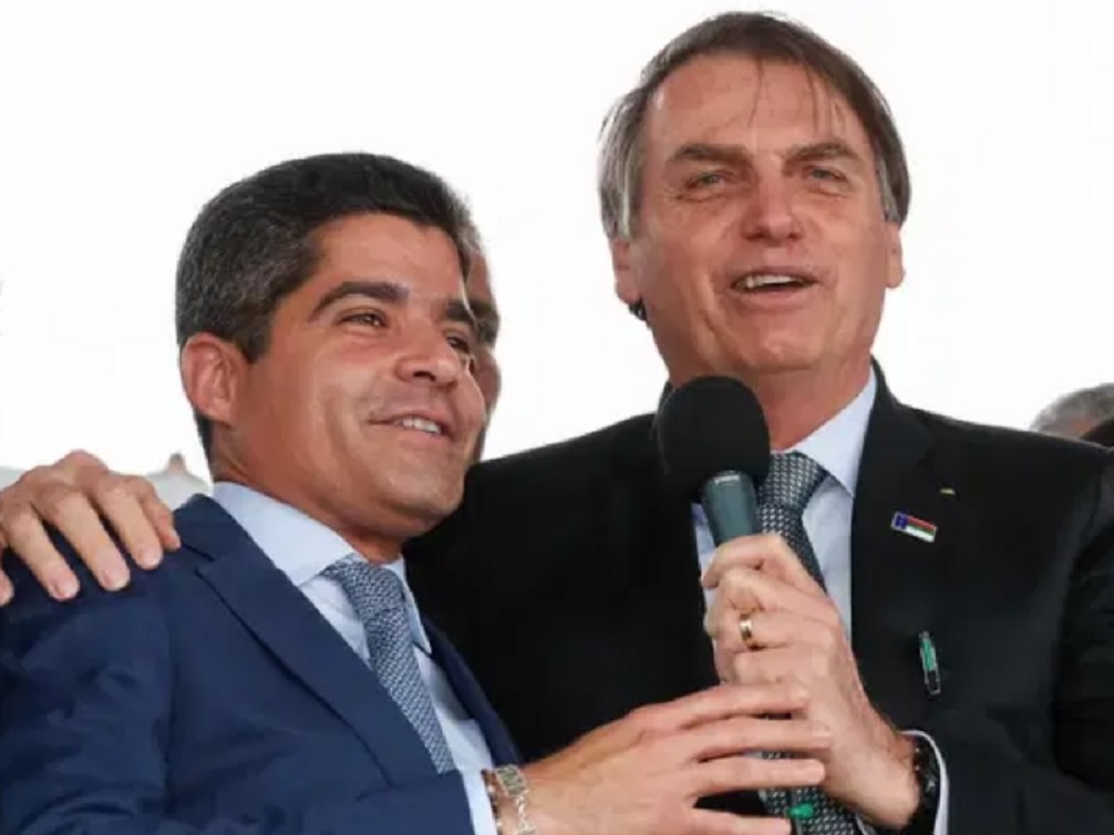 ACM Neto mostra que o DEM é mais esperto que Bolsonaro e o Centrão