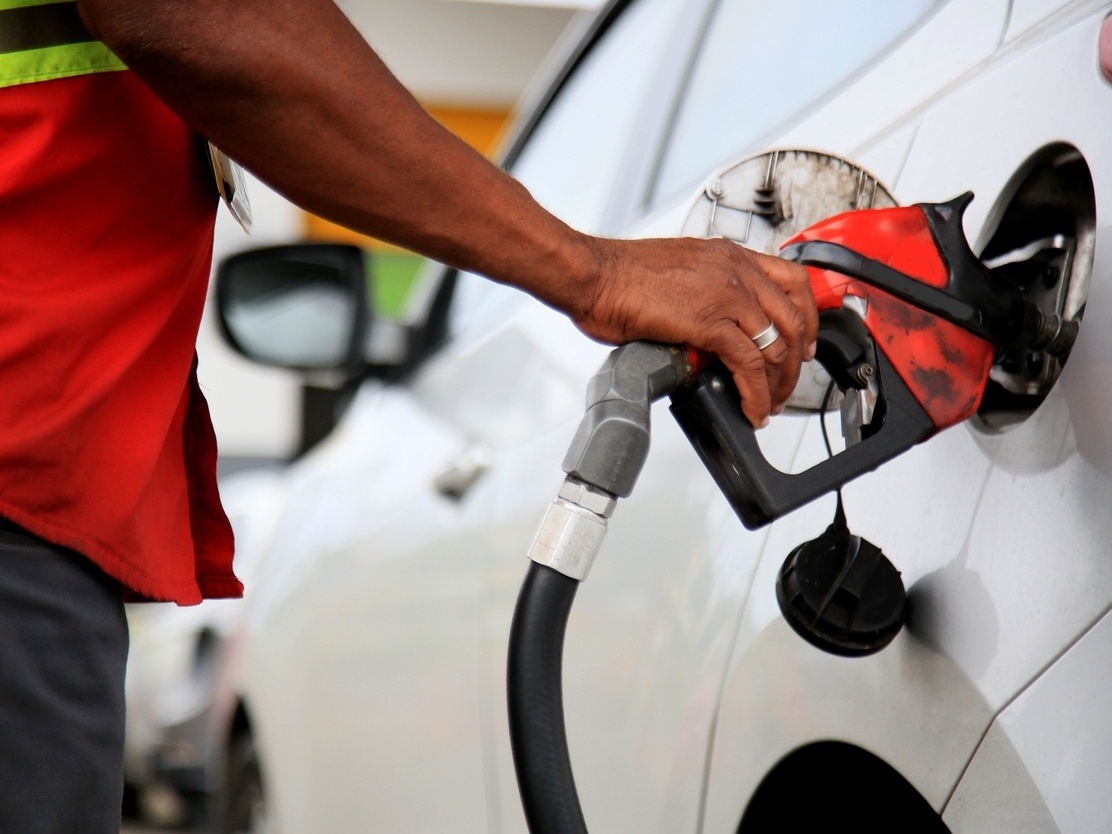 Preço da gasolina: SP tem menor valor; combustível é mais caro em AL