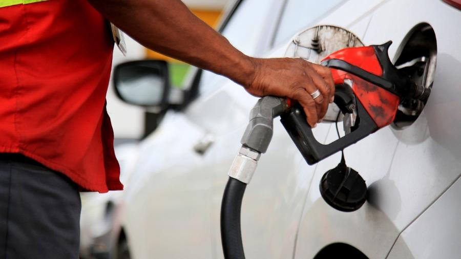 Gasolina, diesel, combustível, posto, abastecer - Getty Images/iStock