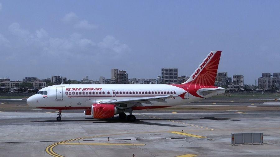 Executivo é acusado de urinar em mulher de 70 anos durante voo da Air India  - Bishnu Sarangi/Pixabay