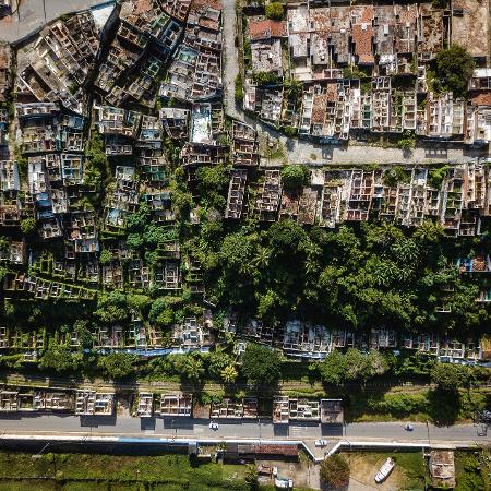 Vista aérea dos bairros Mutange e Pinheiro, desocupados por afundamentos