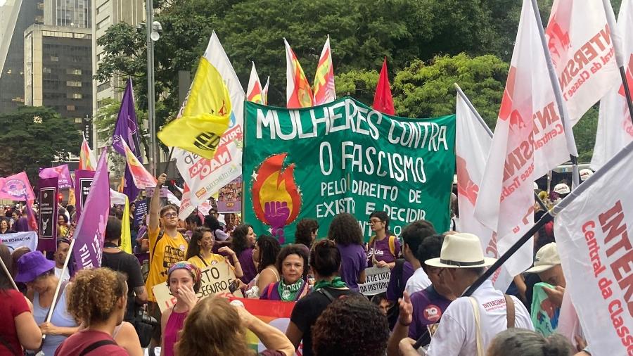 Manifestação pelo Dia da Mulher, em São Paulo