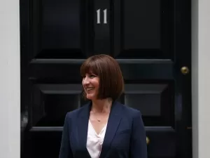 Rachel Reeves será 1ª mulher à frente da Economia no Reino Unido