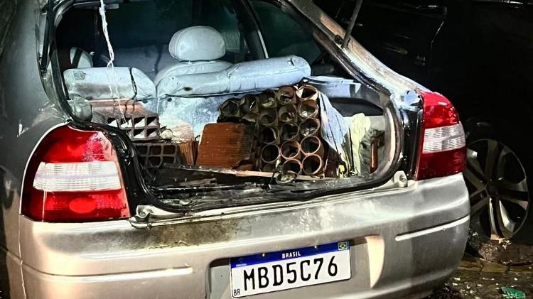 Carro foi usado para explodir fogos de artifício no estacionamento do anexo 4 da Câmara