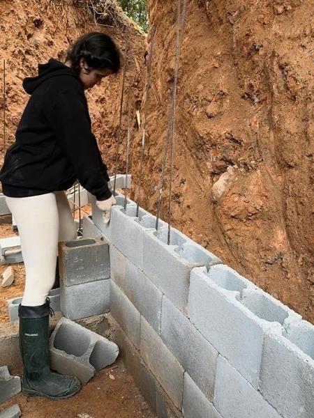 Casal diz ter aprendido sozinho a construir Casal diz ter aprendido sozinho a construir