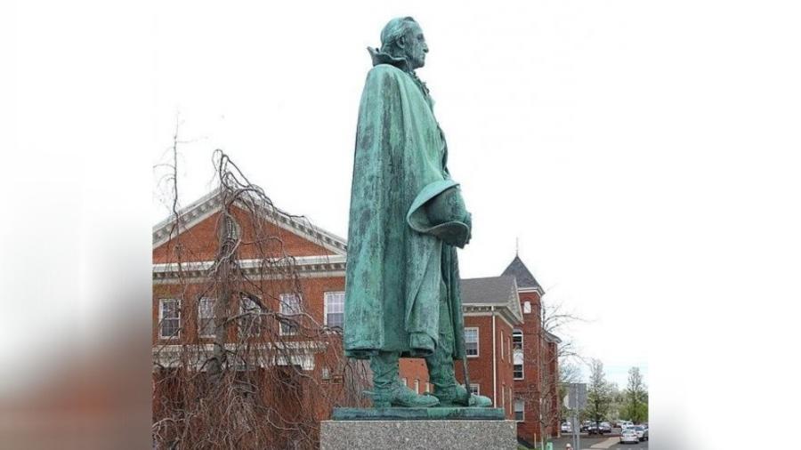 A estátua do General da Guerra de Independência dos Estados Unidos, William Shepard, está localizada em Massachusetts - Wikimedia Commons 