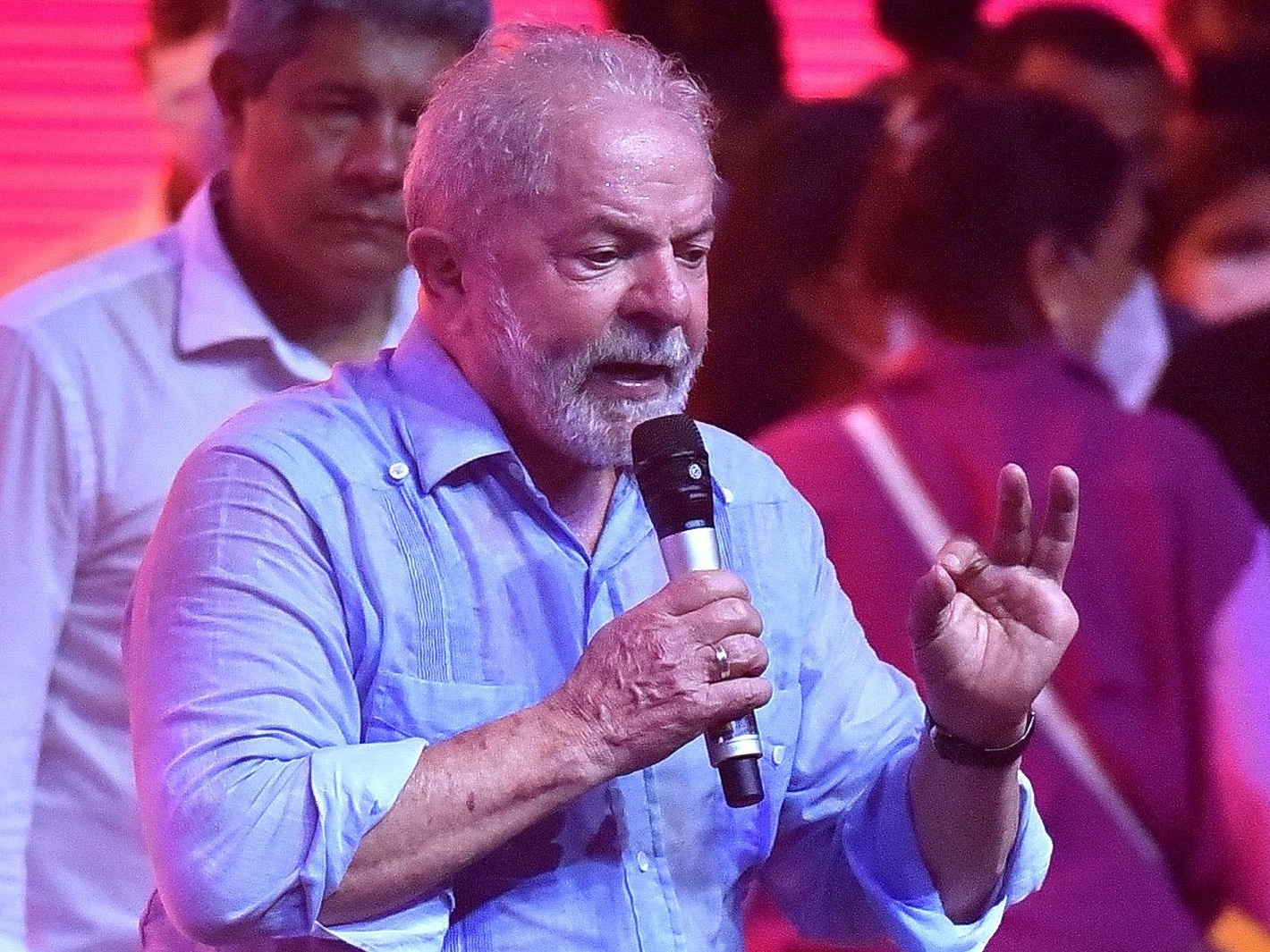 Aborto foi o começo: na briga por voto evangélico, Lula não terá vida fácil