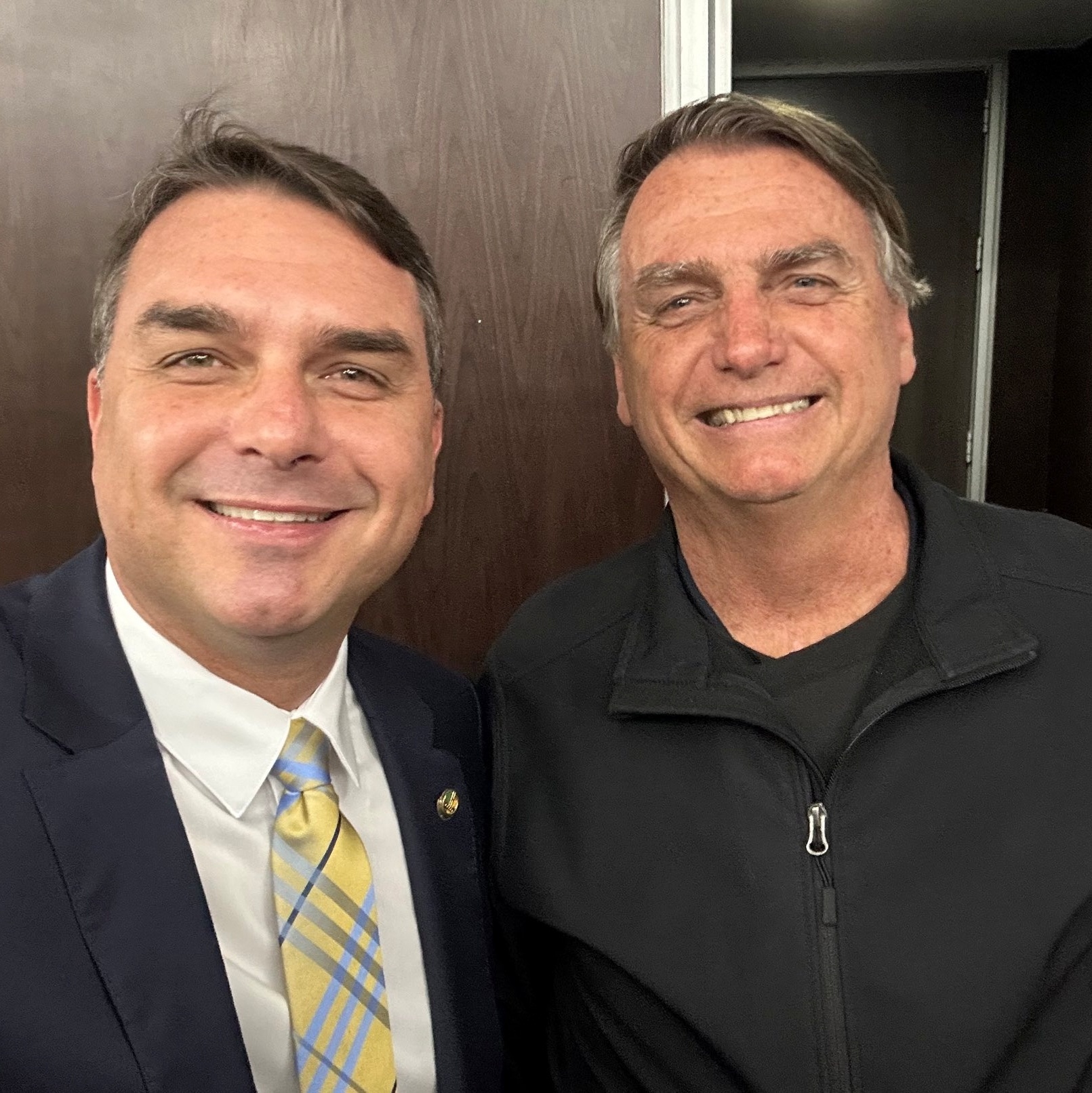 Flávio projeta Lula fraco e Bolsonaro com poder de ?eleger poste?