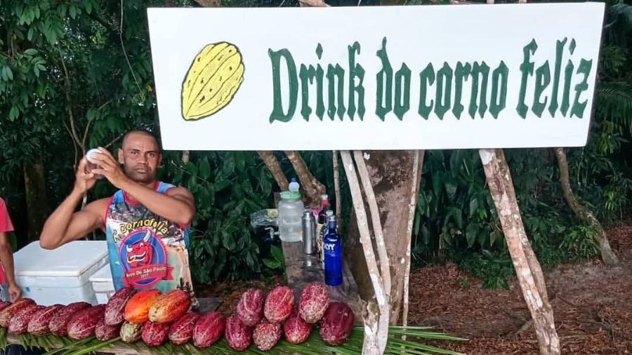 João Augusto de Almeida abriu uma barraca de drinks logo após descobrir uma traição - Reprodução/Instagram