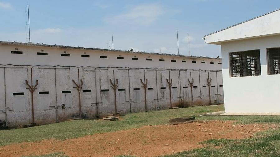 Prédio conhecido como "trem fantasma" e "castigo do castigo" na  Penitenciária 1 de Presidente Venceslau