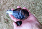Frasco de perfume em forma de granada mobiliza polícia no Paraná - Divulgação/PMPR