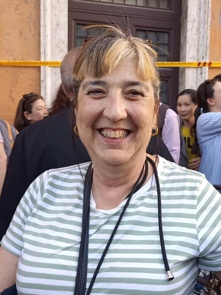 Espanhola Carmen, 55, que se disse chocada com a escolha do novo papa Espanhola Carmen, 55, que se disse chocada com a escolha do novo papa