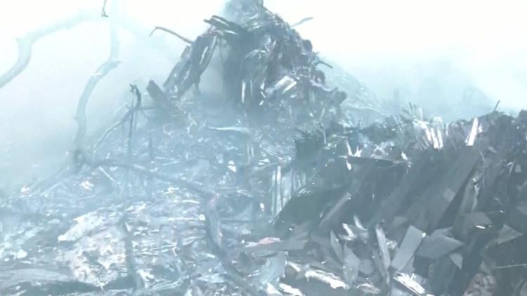 Destroços de avião após queda na Índia