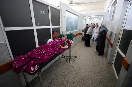 9.jul.2025 - Um palestino ferido está no Hospital Al-Shifa 9.jul.2025 - Um palestino ferido está no Hospital Al-Shifa