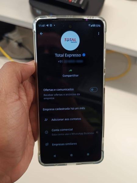 Página verificada no WhatsApp intitulada Total Expresso, que se passa como suporte da transportadora Total Expresso Página verificada no WhatsApp intitulada Total Expresso, que se passa como suporte da transportadora Total Expresso