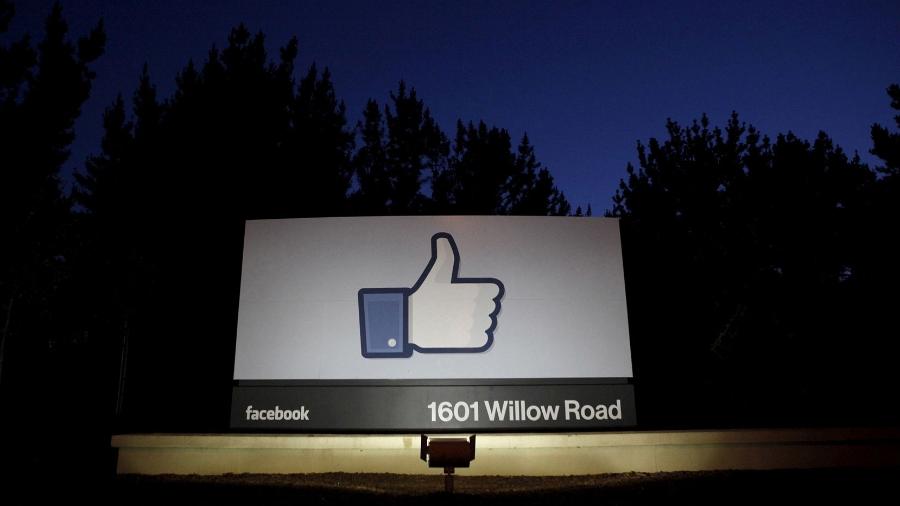 Logo do Facebook, na sede da empresa na Califórnia - Beck Diefenbach / Reuters