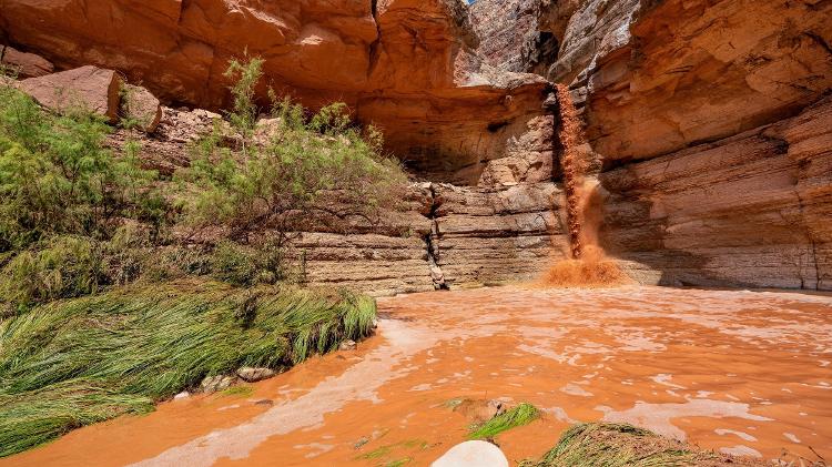 Les inondations possibles dans le Grand Canyon sont averties dans des bulletins quotidiens - Communiqué de presse/Grand Canyon Park - Communiqué de presse/Grand Canyon Park