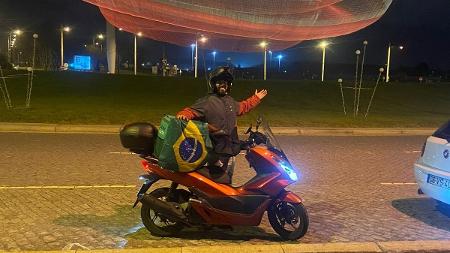 Ele foi atleta, motoboy e agora é o tiktoker mais popular do Brasil