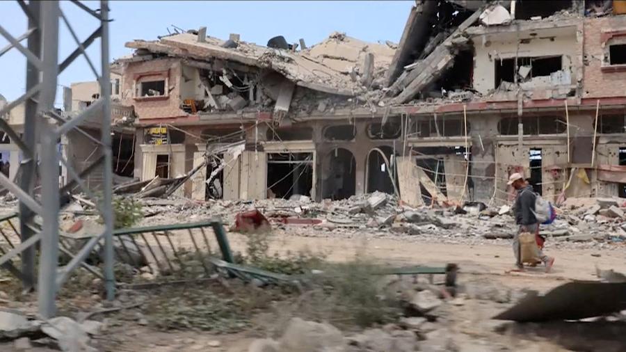 Prédios destruídos em Khan Younis, na Faixa de Gaza
