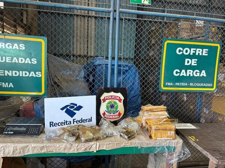 Drogas encontradas no tanque de combustível de Cadillac importado foram apreendidas no Porto de Santos