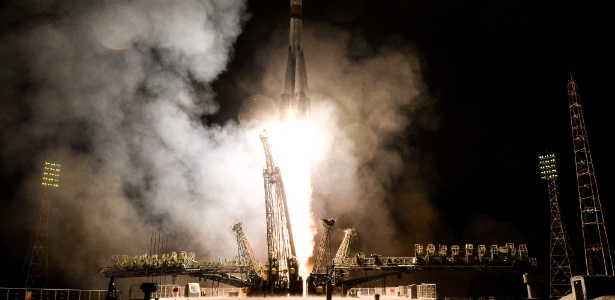 Nave Soyuz MS-06 é lançada carregando novos tripulantes da ISS (Estação Espacial Internacional); eles decolaram ouvindo Shakira - Kirill Kudryavtsev/AFP