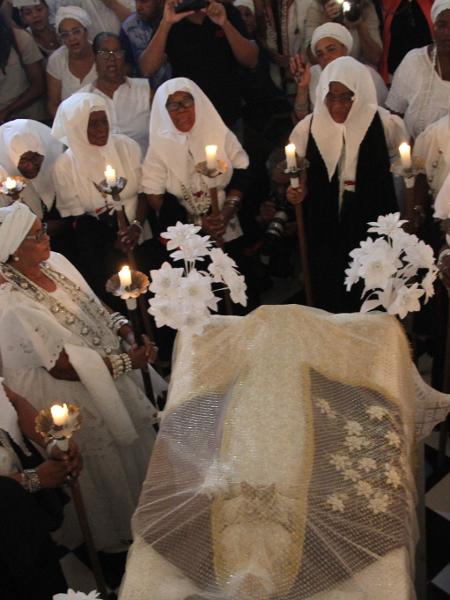 Nossa Senhora da Glória: Irmandade da Boa Morte vela o corpo de Maria, Mãe de Jesus