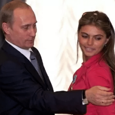 Apontada como amante/namorada do presidente Vladimir Putin, Alina Kabaeva - Reprodução/Twitter