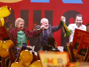 Lula chama Bolsonaro para briga em SP, mas seu adversário é Tarcísio