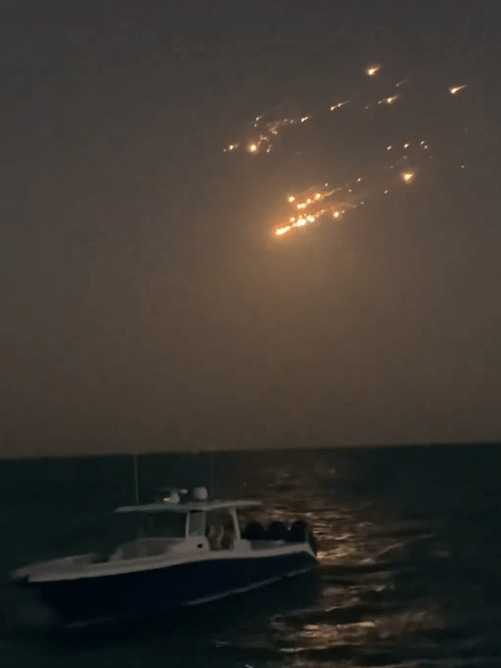 Destroços do Starship foram vistos sobrevoando o céu