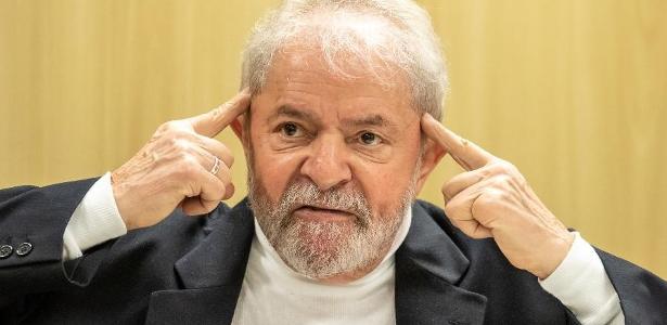 Lula: Ciro em Paris, FHC anula voto e vêm dizer que o PT elegeu Bolsonaro?