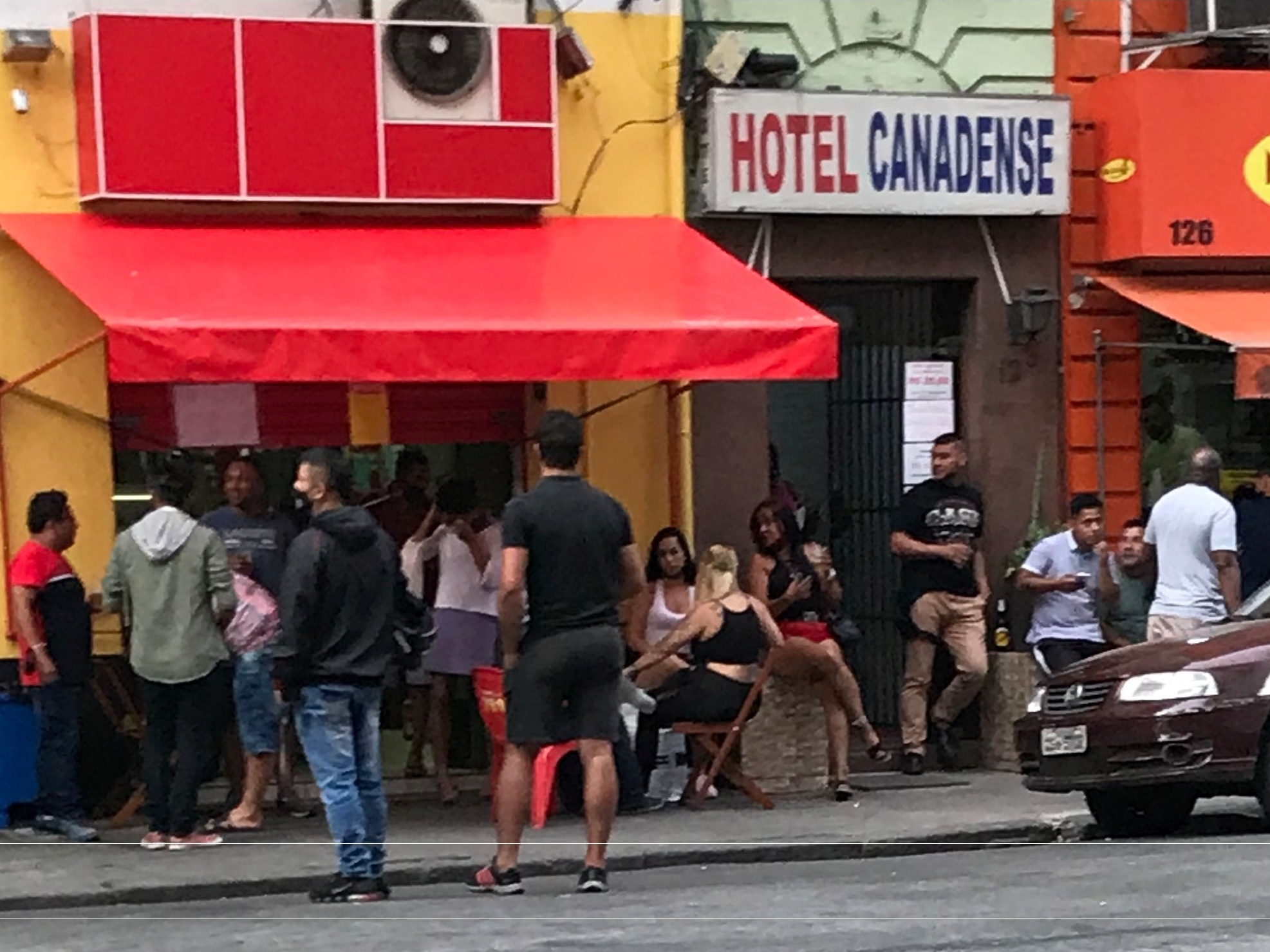 Sócios de bar e restaurante defendem cautela na reabertura em SP