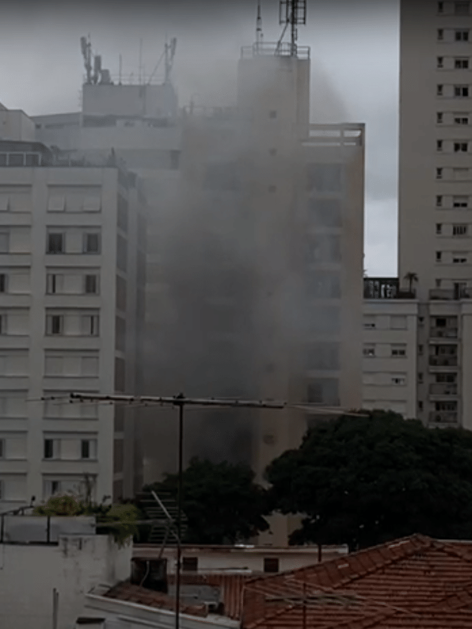 SP: incêndio atinge prédio em Perdizes e deixa vítimas, Brasil