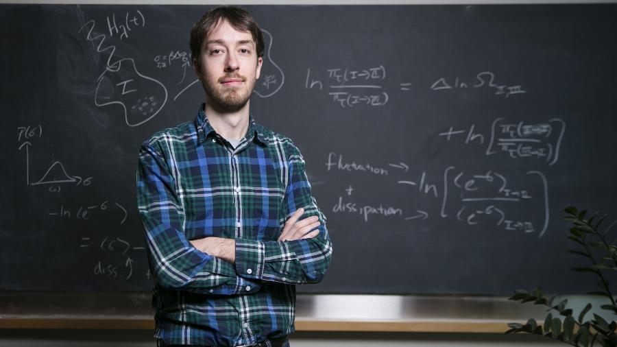O físico do MIT (Instituto de Tecnologia de Massachusetts), Jeremy England - Katherine Taylor / Quanta Magazine